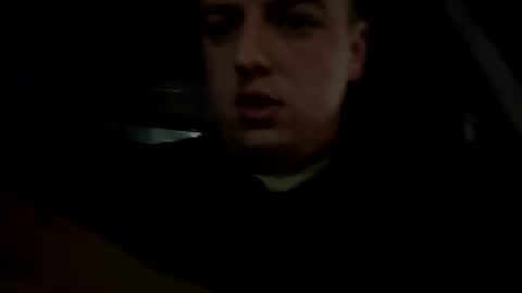 Snapshot of stepbro18 chatting on 10/31/25, 01:28 Honestly Im a slut I have a high sex drive and I love talking to people off this platform  online show from 10/31/25, 01:28