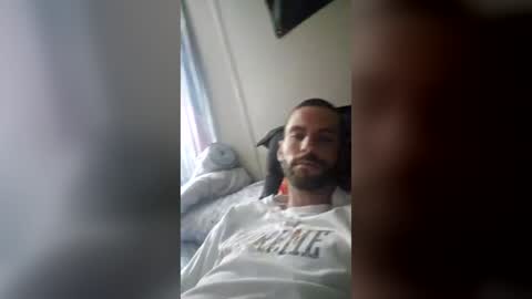 Snapshot of stepbro187 chatting on 06/17/26, 06:42 stepbro187 online show from 06/17/26, 06:42