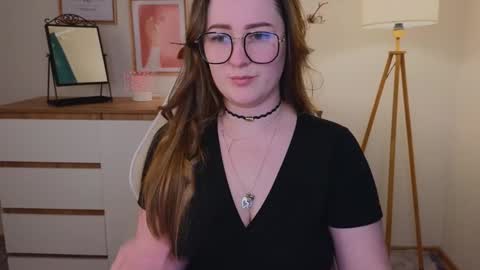 Snapshot of steph_sweet chatting on 12/06/24, 09:57 Emma online show from 12/06/24, 09:57