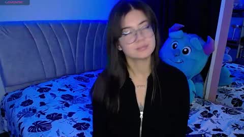 Emma online show from 01/19/25, 03:39