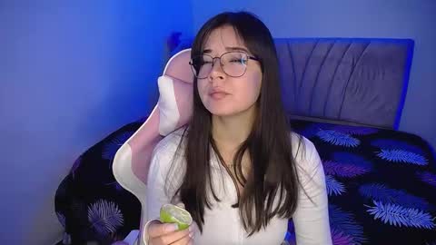 Emma online show from 02/04/25, 01:02
