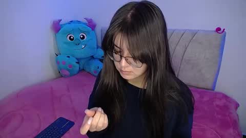 Emma online show from 02/04/25, 04:18