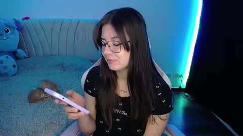 Emma online show from 03/05/25, 02:46