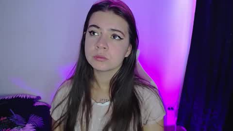 Snapshot of stepha_sweet chatting on 11/08/25, 06:07 Emma online show from 11/08/25, 06:07