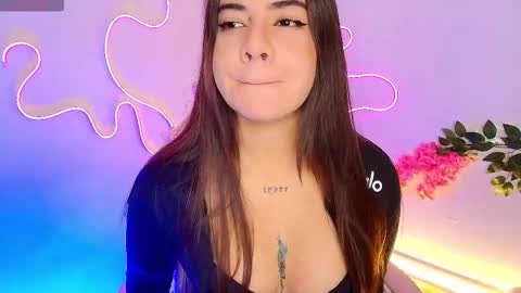 Snapshot of stepha_sweet chatting on 02/13/26, 12:28 Emma online show from 02/13/26, 12:28