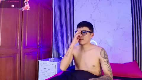 Snapshot of stephanandsamantha chatting on 10/20/25, 09:48 stephanandsamantha online show from 10/20/25, 09:48