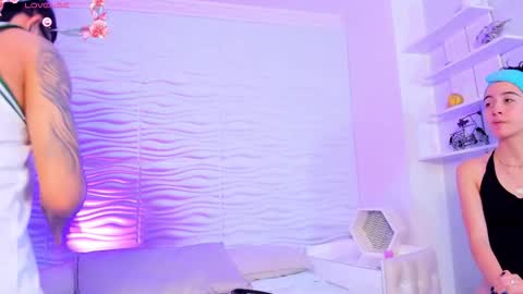 Snapshot of stephanandsamantha chatting on 10/25/25, 09:09 stephanandsamantha online show from 10/25/25, 09:09