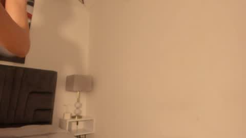 Snapshot of stephane_rousseau chatting on 06/01/26, 10:39 Stephane Rousseau online show from 06/01/26, 10:39