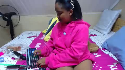 perfectly imperfect girl online show from 12/19/24, 04:13