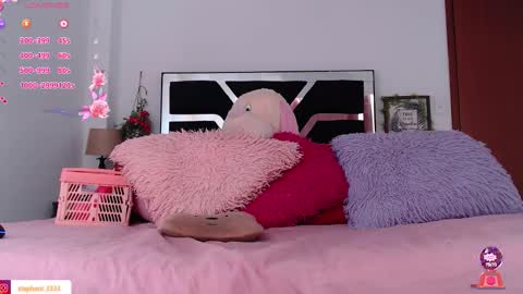    IG  stephani 3333 online show from 10/02/25, 07:43