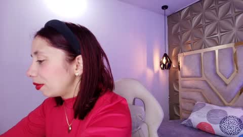 Snapshot of stephaniesun_ chatting on 05/20/26, 12:11 Stephaniesun online show from 05/20/26, 12:11