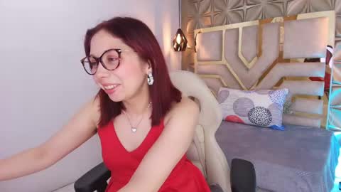 Snapshot of stephaniesun_ chatting on 05/29/26, 12:36 Stephaniesun online show from 05/29/26, 12:36