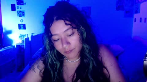 Stephanie  online show from 12/12/24, 03:43