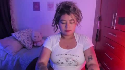 Stephanie  online show from 10/13/25, 12:43