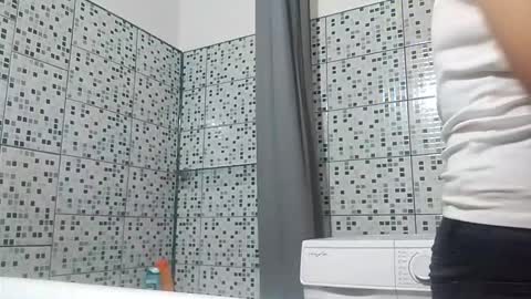 Snapshot of stephany333 chatting on 11/14/25, 06:17 Stephany online show from 11/14/25, 06:17