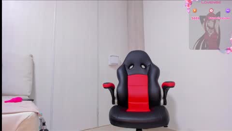 stephany milan online show from 10/22/25, 12:38