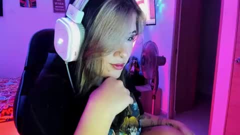 Stephany  independient model  online show from 01/28/25, 04:18