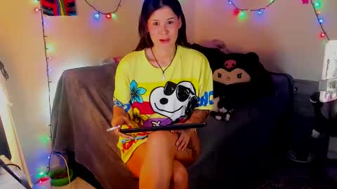 Stephany  independient model  online show from 11/23/25, 11:26
