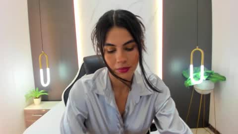 S T E P H A N Y A online show from 12/11/24, 01:58