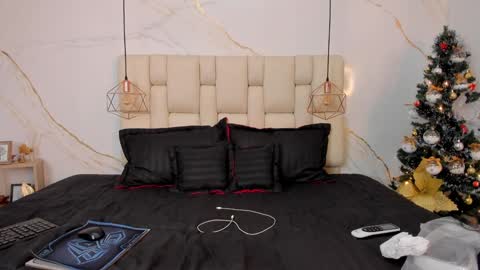 Stefanny online show from 12/21/24, 01:36