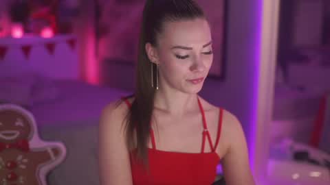 stephie0404 online show from 12/10/24, 07:54