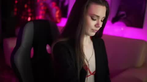 stephie0404 online show from 02/13/25, 11:47