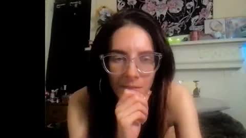 Snapshot of stephielynnnnn chatting on 03/01/26, 02:08 stephielynnnnn online show from 03/01/26, 02:08
