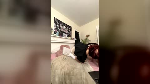Snapshot of stephielynnnnn chatting on 05/23/26, 02:54 stephielynnnnn online show from 05/23/26, 02:54