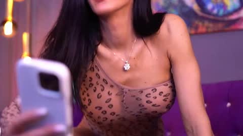 Snapshot of stephierouse chatting on 09/13/25, 06:13 Steph online show from 09/13/25, 06:13