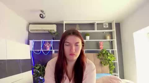 Snapshot of stephierousee chatting on 02/27/26, 07:41 Stephie online show from 02/27/26, 07:41