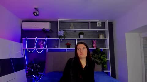 Snapshot of stephierousee chatting on 03/04/26, 06:58 Stephie online show from 03/04/26, 06:58