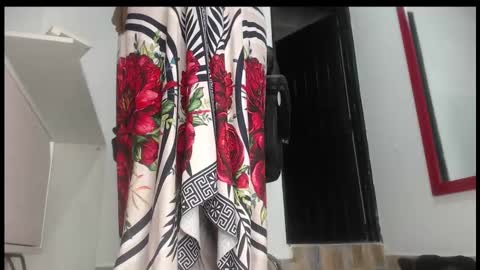 Snapshot of stephyjonesph chatting on 11/18/25, 03:27 stephyjonesph online show from 11/18/25, 03:27