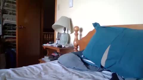 Snapshot of sterben13v chatting on 10/16/25, 12:28 Ian23602 online show from 10/16/25, 12:28