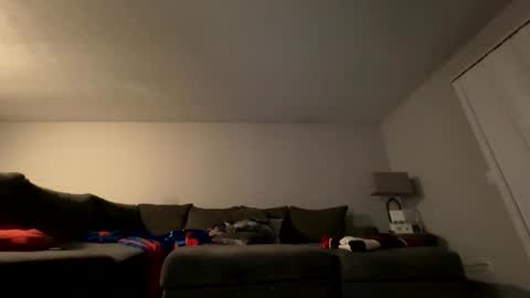 sternm851 online show from 10/28/25, 07:12