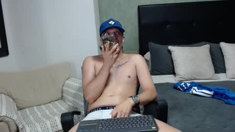 sebas online show from 09/12/25, 02:11