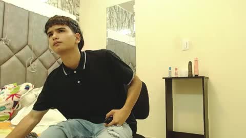 Snapshot of steve_hotman_ chatting on 05/07/26, 01:27 Steve Hotman online show from 05/07/26, 01:27