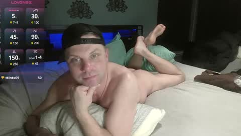 Im Yours online show from 02/14/25, 04:15