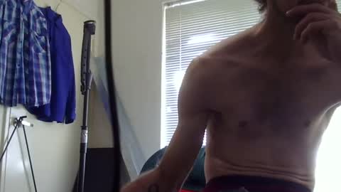 Snapshot of steveaussie chatting on 12/17/24, 12:01 Australian420 online show from 12/17/24, 12:01