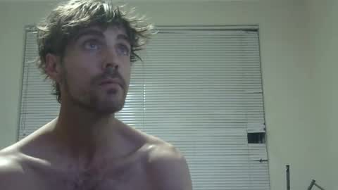 Snapshot of steveaussie chatting on 12/22/24, 11:44 Australian420 online show from 12/22/24, 11:44