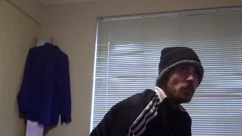 Snapshot of steveaussie chatting on 01/05/25, 09:36 Australian420 online show from 01/05/25, 09:36