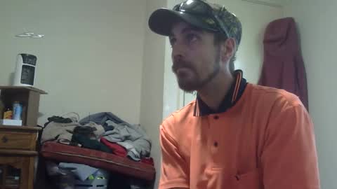 Snapshot of steveaussie chatting on 02/12/25, 08:38 Australian420 online show from 02/12/25, 08:38