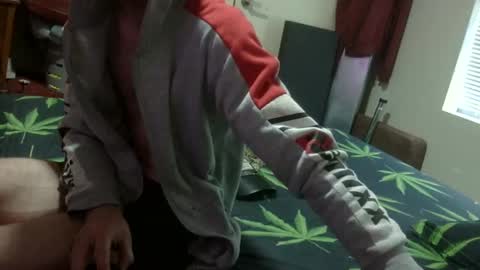 Snapshot of steveaussie chatting on 02/12/25, 10:15 Australian420 online show from 02/12/25, 10:15