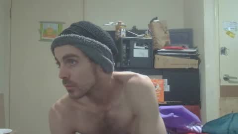 Snapshot of steveaussie chatting on 09/12/25, 02:11 Australian420 online show from 09/12/25, 02:11