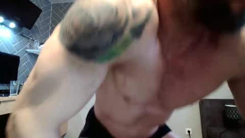 Snapshot of stevebulkzor chatting on 09/19/25, 01:07 Steve Oakenshield son of John son of Vasyl online show from 09/19/25, 01:07