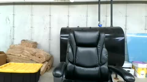 Snapshot of steved6001 chatting on 10/12/25, 01:21 steved6001 online show from 10/12/25, 01:21