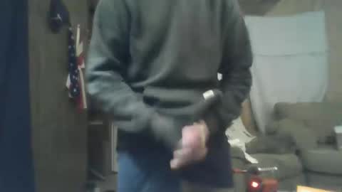 Snapshot of steveneg13 chatting on 03/06/25, 12:19 Steveneg13 online show from 03/06/25, 12:19