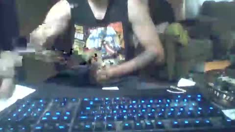 Snapshot of steveneg13 chatting on 03/09/25, 05:06 Steveneg13 online show from 03/09/25, 05:06