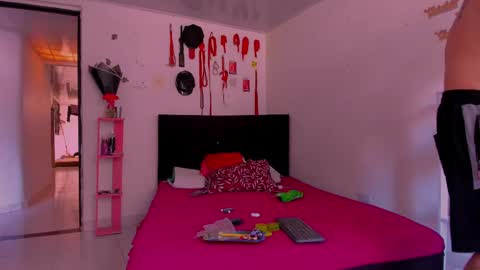 Snapshot of stevenfortaniax chatting on 09/21/25, 06:31 TANIA-STEVEN online show from 09/21/25, 06:31