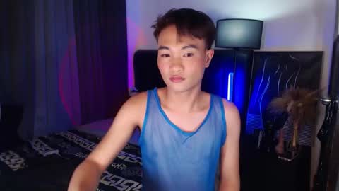 Snapshot of stevetwinktop chatting on 10/13/25, 06:35 STEVE online show from 10/13/25, 06:35