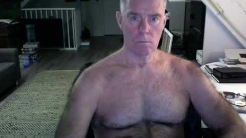 stevetwo online show from 01/09/25, 03:44